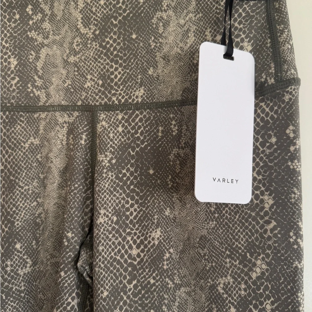 NWT Varley 25in leggings - size S